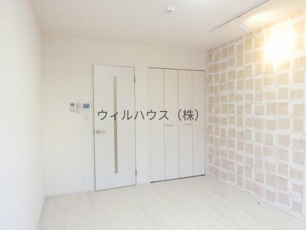 居室・リビング　オシャレなアクセントクロス！