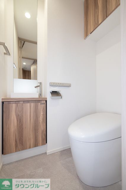 トイレ　※写真は同タイプ住戸です。