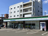 コンビニ　ファミリーマート 小田原五丁目店（コンビニ）まで58m
