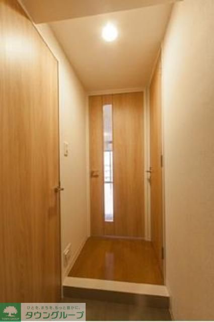 玄関　※写真は同タイプ住戸です。