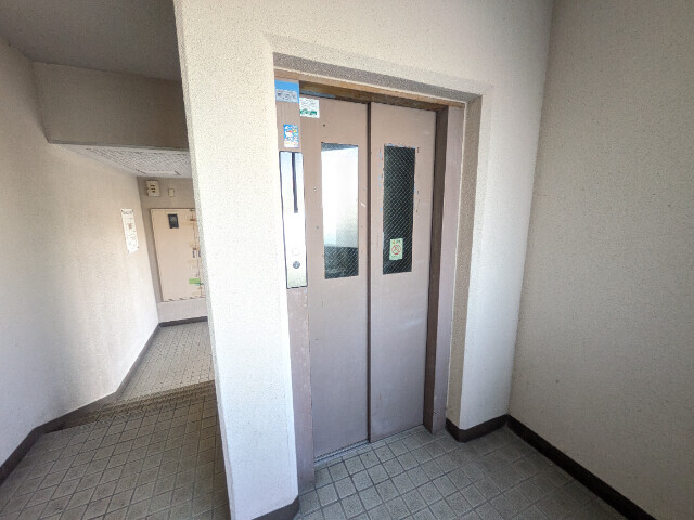 ロビー