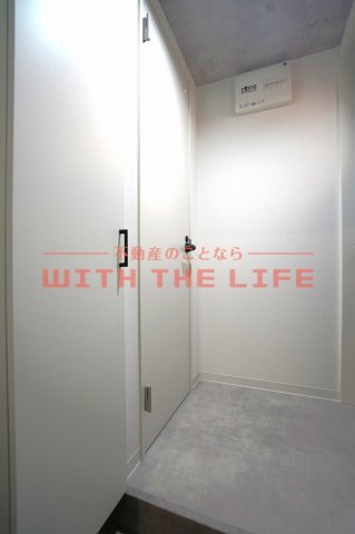 玄関　落ち着いた玄関です