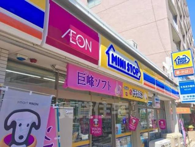 コンビニ　ミニストップ　覚王山駅前（コンビニ）まで225m