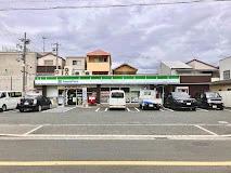 コンビニ　ファミリーマート 京屋西湊店（コンビニ）まで605m