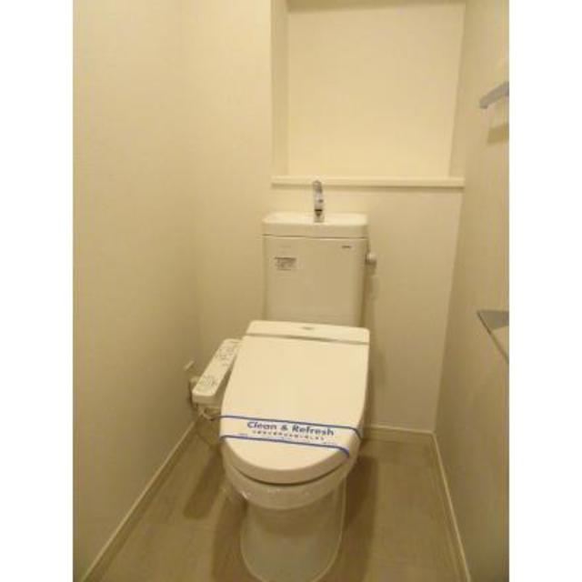 トイレ　※写真は同タイプ住戸です。