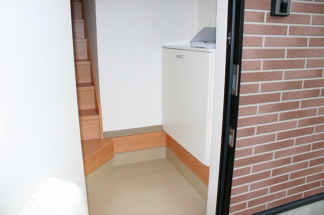 玄関　シンプルで使いやすい玄関です