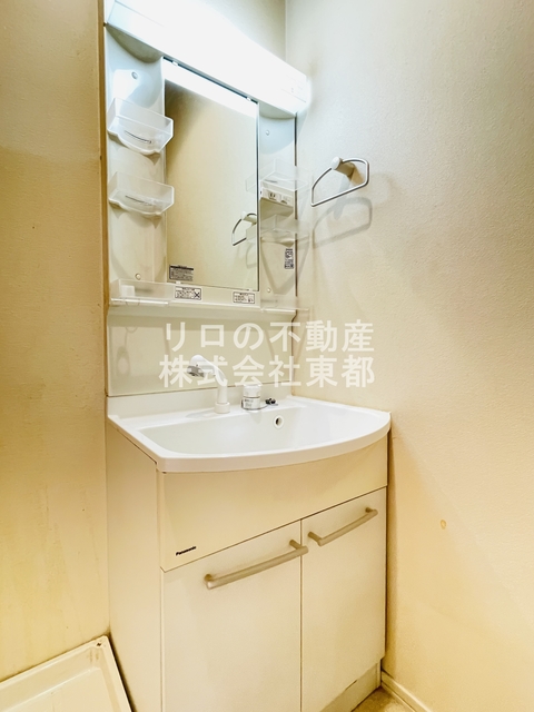 洗面設備　嬉しい洗髪洗面化粧台です♪
