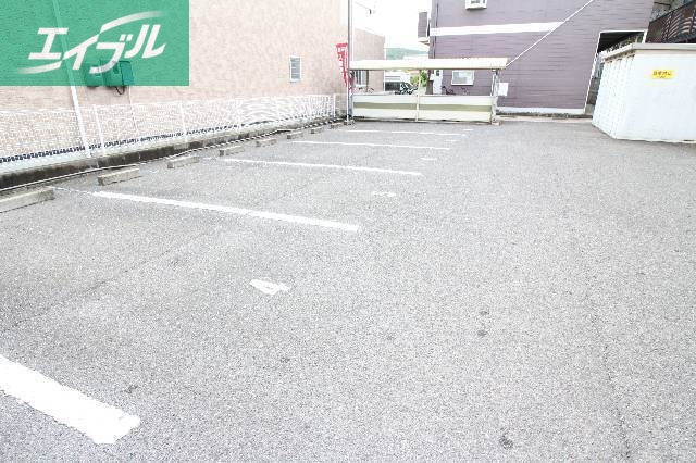 駐車場　外観