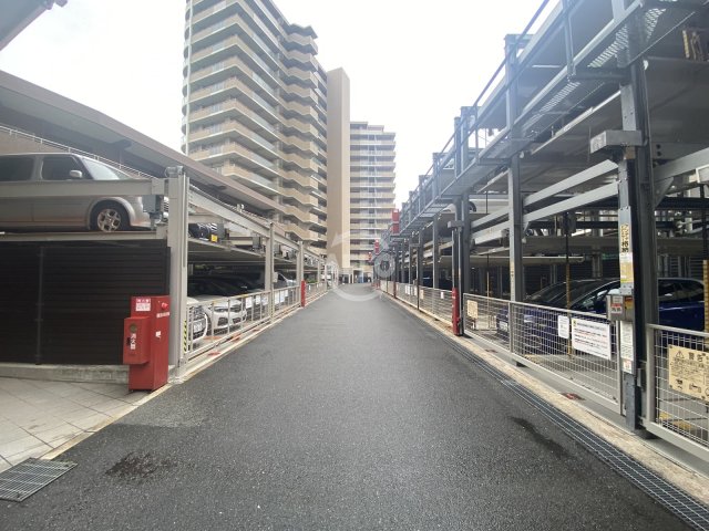 駐車場　ロイヤルアーク花水都OSAKA　駐車場