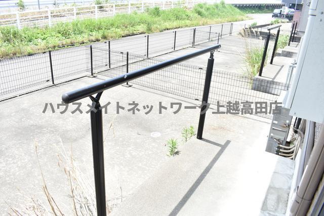バルコニー　テラス