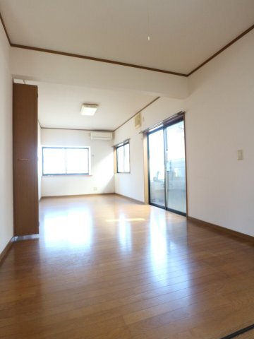 その他　ＬＤＫ１３．５帖　別角度