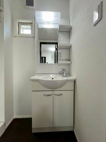 洗面設備　別部屋写真参考