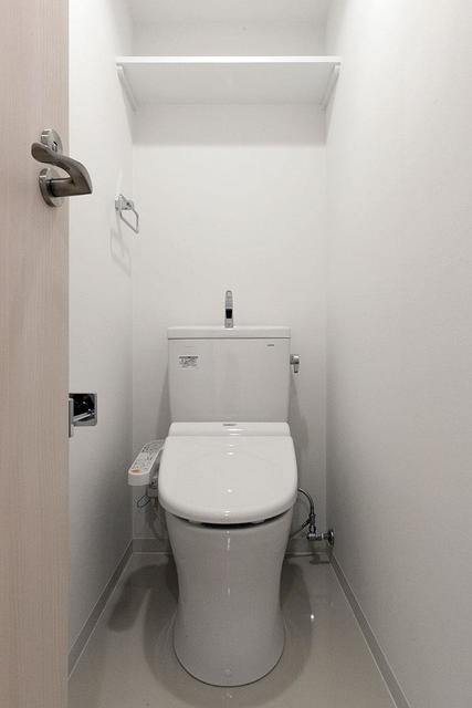 トイレ　※写真は同タイプ住戸です。
