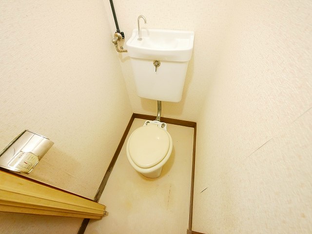 トイレ　トイレもきれいです