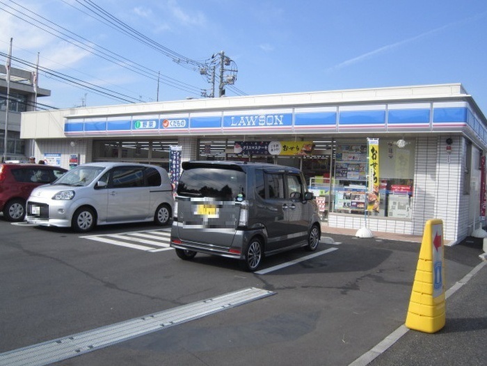 コンビニ　ローソン緑三保町店（コンビニ）まで589m