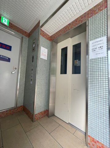 ロビー
