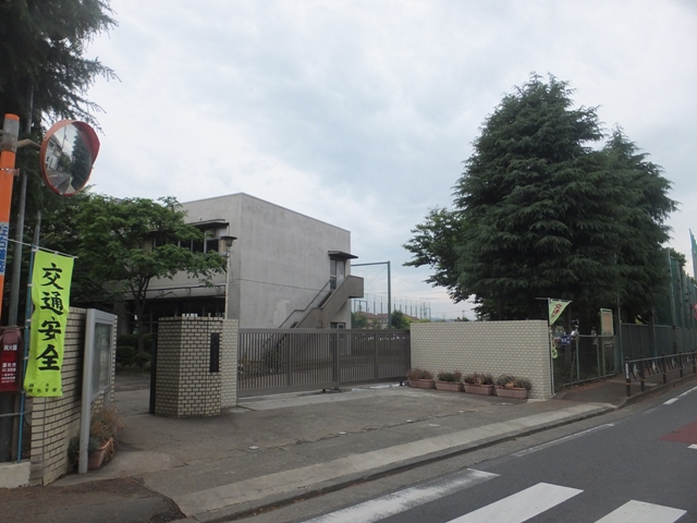 中学校　調布市立第五中学校（中学校）まで1081m