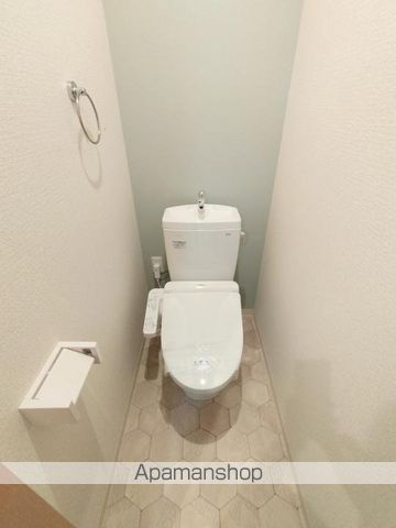 南海本線 湊駅 徒歩3分 3階建 築5年のトイレ写真