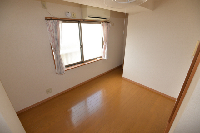 居室・リビング　写真は別のお部屋のものです