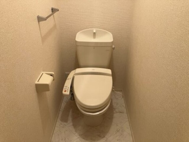 ジュネスのトイレ写真