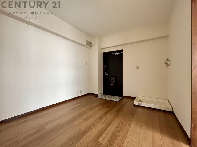 居室・リビング　角部屋住戸で過ごしやすく、おすすめです。