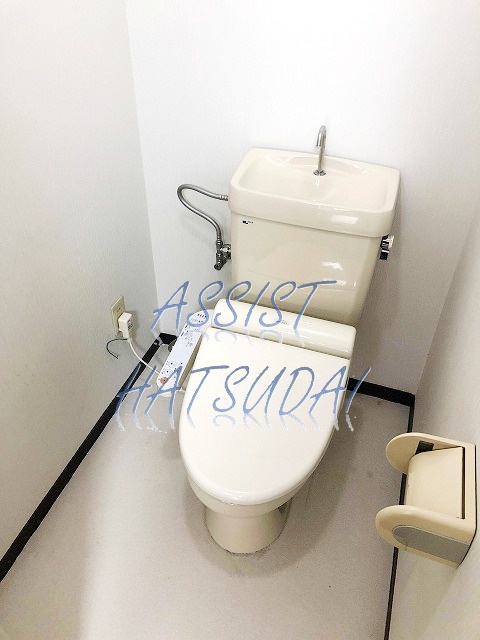 東京メトロ丸ノ内線 新中野駅 徒歩4分 7階建 築33年のトイレ写真