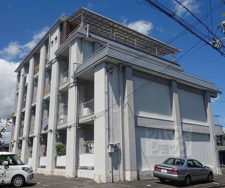 マンション千丈の外観写真
