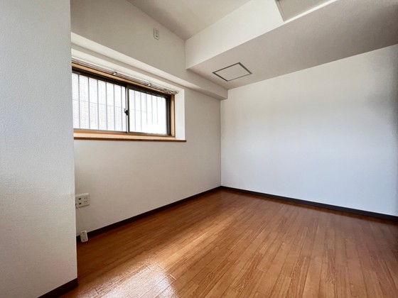 ラフィネ牛田本町の内装写真