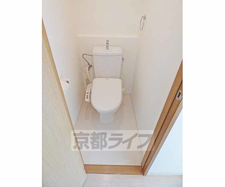 京福電鉄北野線 北野白梅町駅 徒歩14分 4階建 築28年のトイレ写真