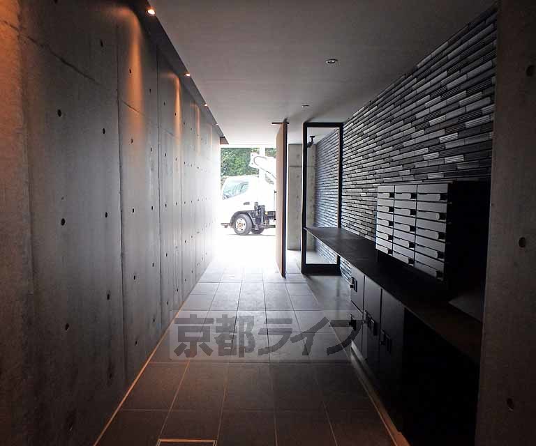 地下鉄烏丸線 北山駅 徒歩7分 5階建 築4年の外観写真