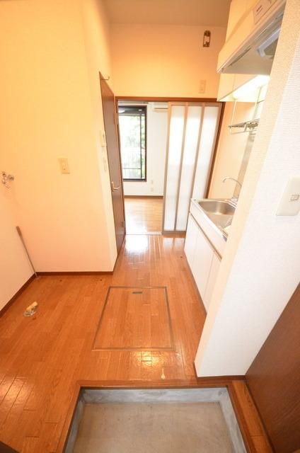 玄関　★お部屋探しは株式会社タウンハウジング東京まで★