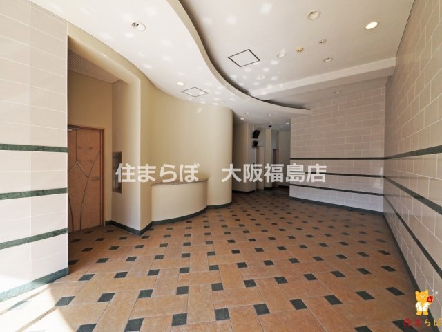 エントランス　共用部の印象も大切に