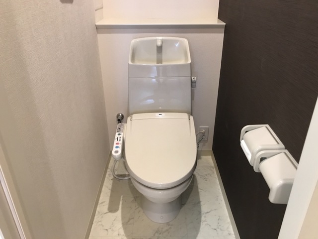 で陽当り良好のトイレ写真
