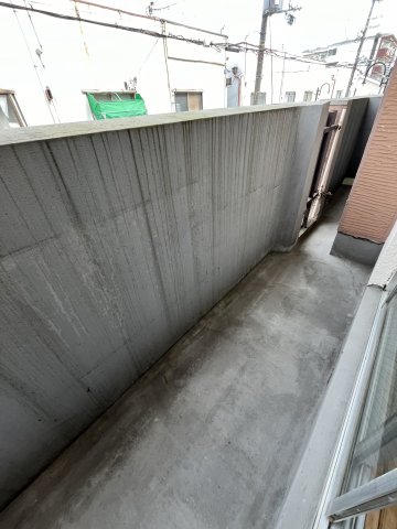 バルコニー　(参考）同マンション他部屋の写真