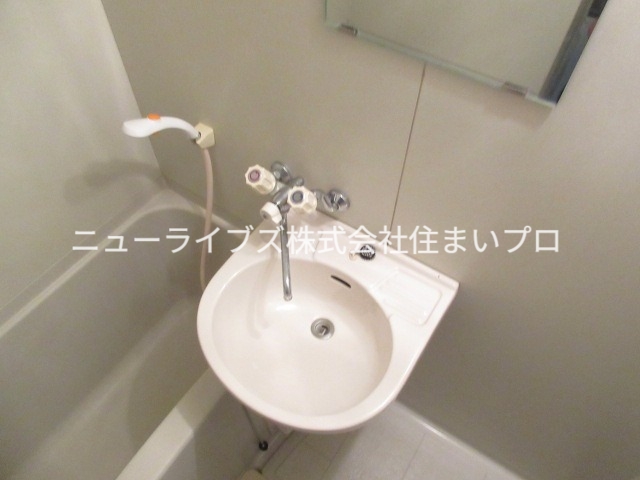 京阪本線 萱島駅 徒歩15分 2階建 築35年の内装写真