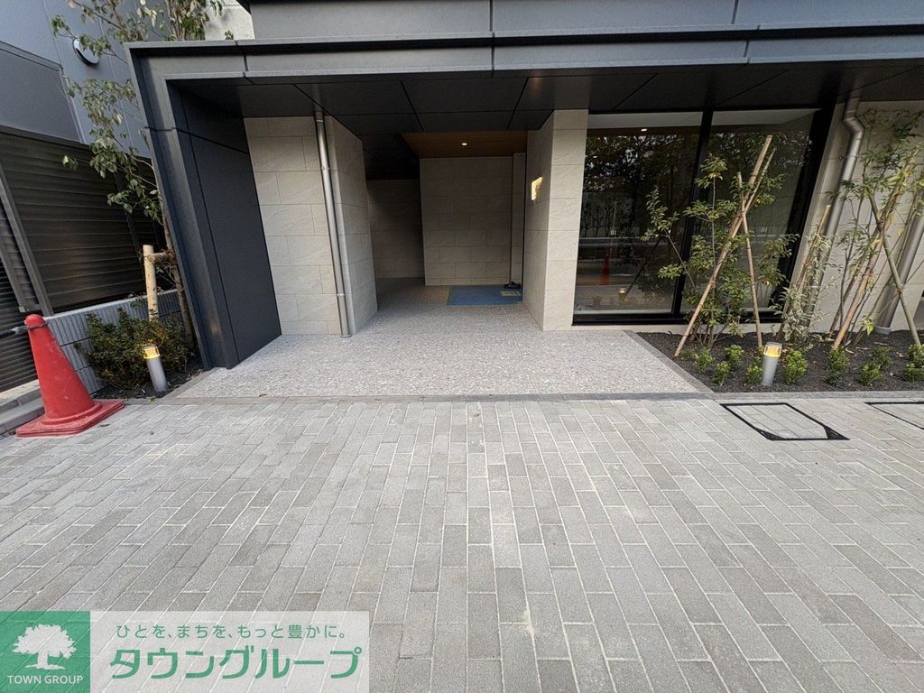 駐車場　エントランス