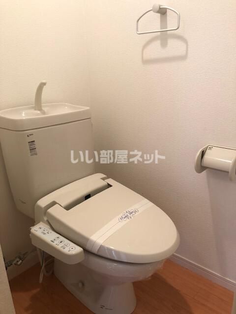 網川原県庁前マンションのトイレ写真