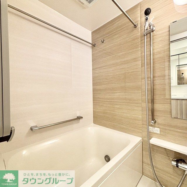 バス・シャワールーム　※写真は同タイプ住戸です。