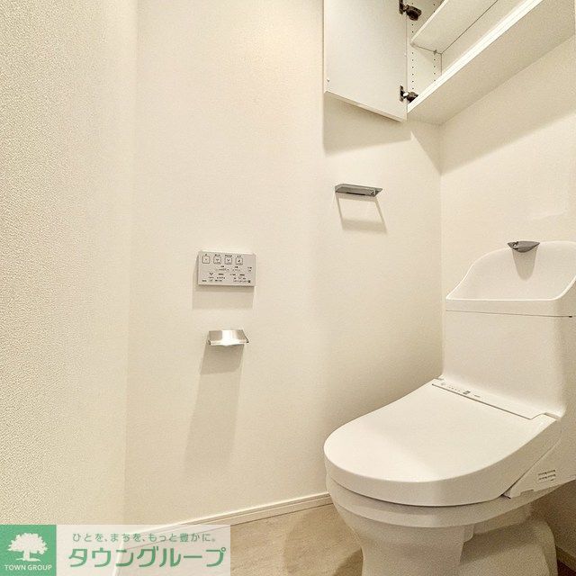 トイレ　※写真は同タイプ住戸です。