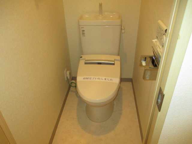 グリフォーネ横浜・伊勢町弐番館のトイレ写真