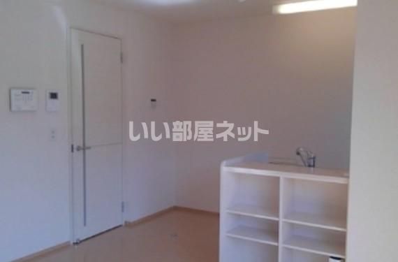 エクレール IIの居間写真