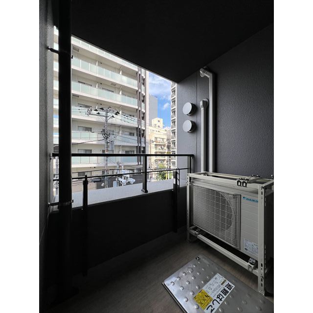 バルコニー　※写真は０３０１号室