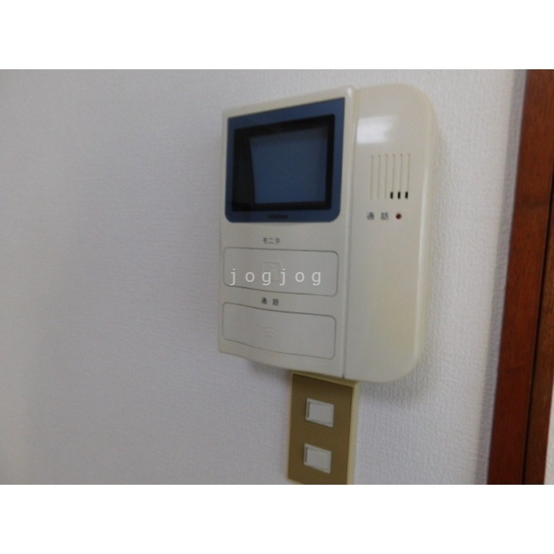 セキュリティ　モニター付きインターホンで来客確認も安心です！