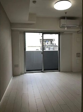 ＪＲ山手線 大塚駅 徒歩7分 7階建 築9年の居間写真