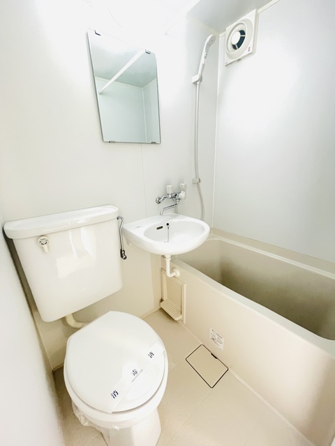 ユースフル祐天寺No.2のトイレ写真