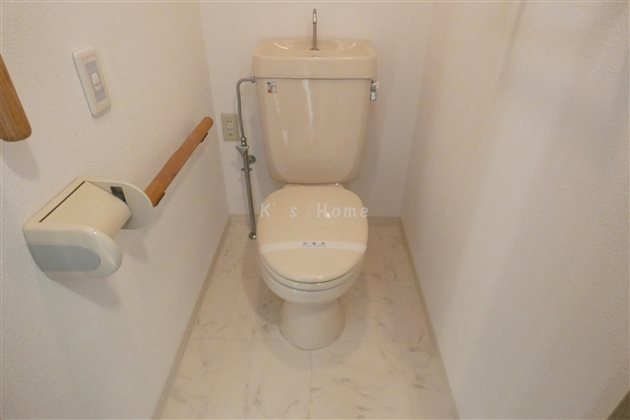 湯川マンションのトイレ写真