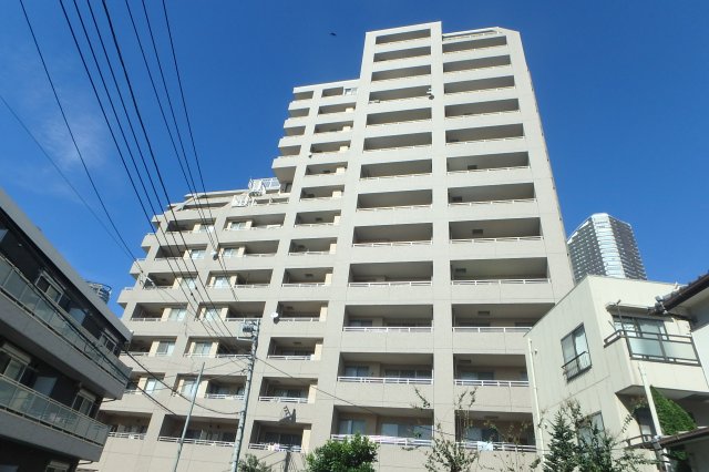 建物外観　2002年完成オートロック完備の分譲マンション♪