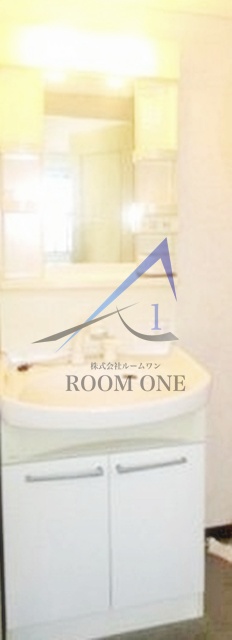 洗面設備　洗面台です。