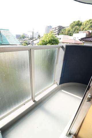 バルコニー　お洗濯ものはこちらでどうぞ。
