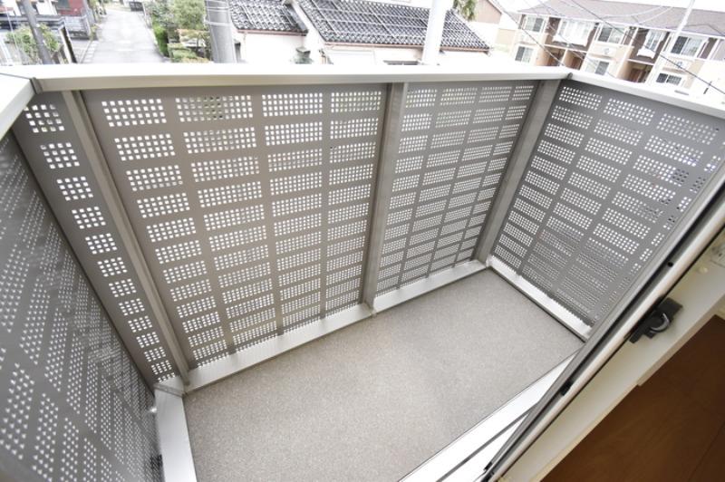 バルコニー　他部屋の写真です！